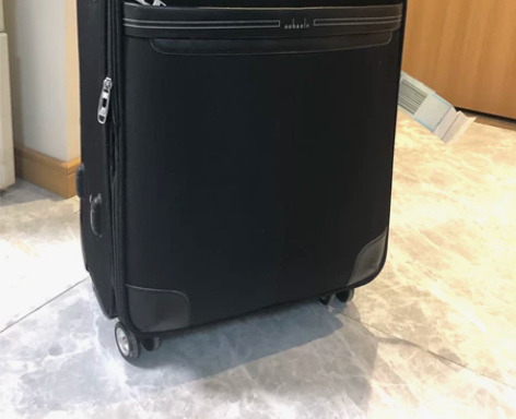 行李箱 旅行箱24寸大容量密码拉杆箱,龙骨...