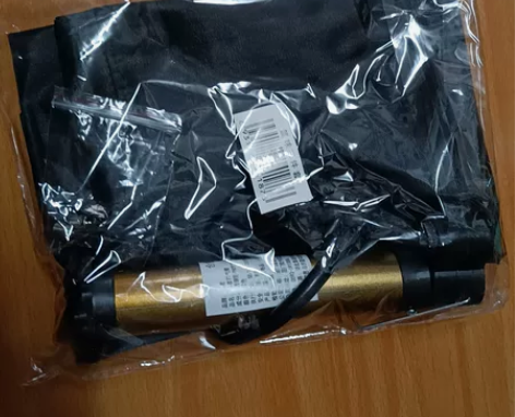 篮球三件套,球袋,打气筒,两球针,没开包装...