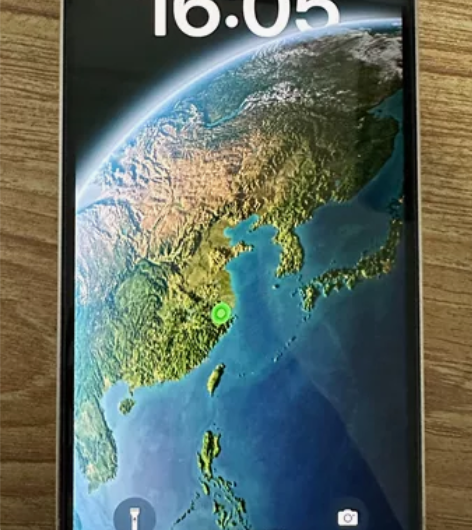换手机了,故出自用iphone12,128...
