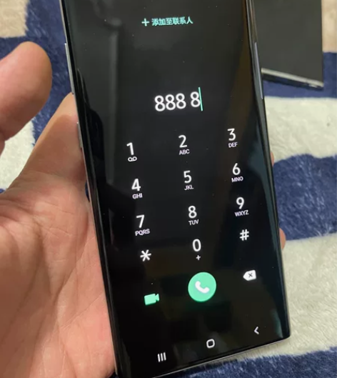 三星Galaxy Note 10+    ...