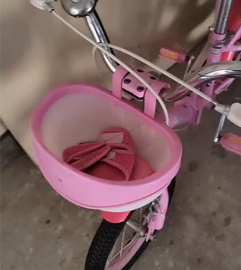 永久14寸单车,新旧如图 感兴趣的话点“我...