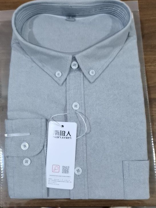 南极人纯棉牛津纺长袖衬衫春秋款,品质很好,...