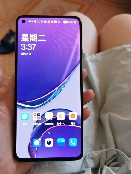 一加8t  12+256 银色顶配。换过外...