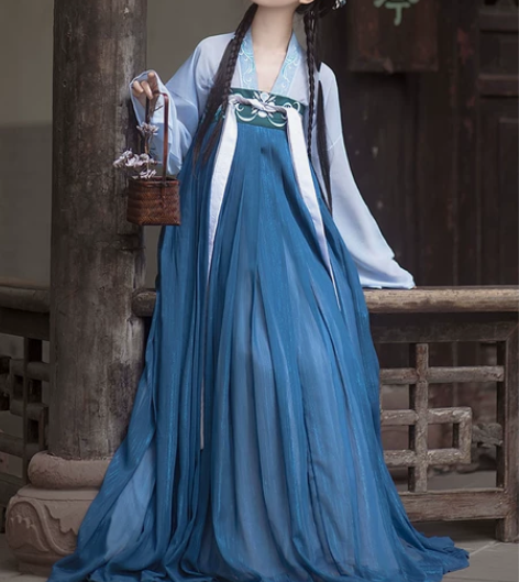 桔屿阿司南汉服，s码，全新仅试穿，有吊牌，...