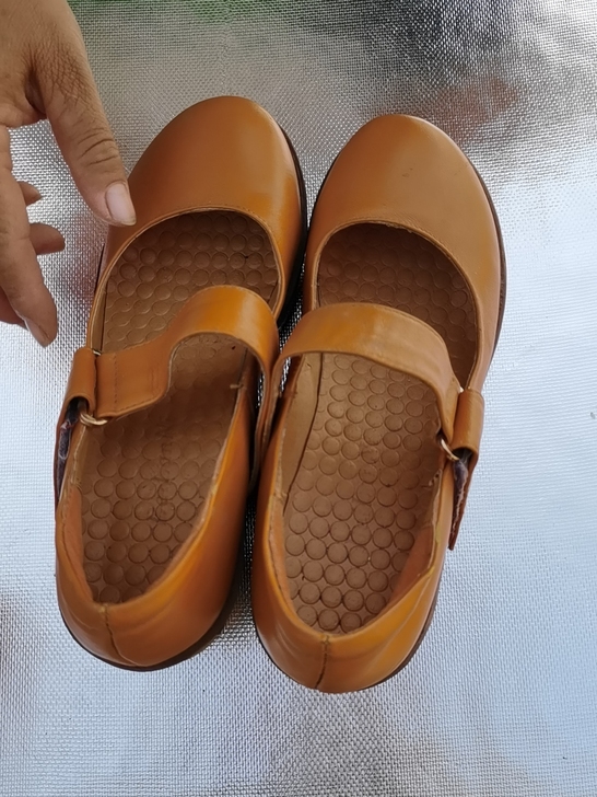 二手女式增高鞋36码内里有点裂随便给钱就卖了