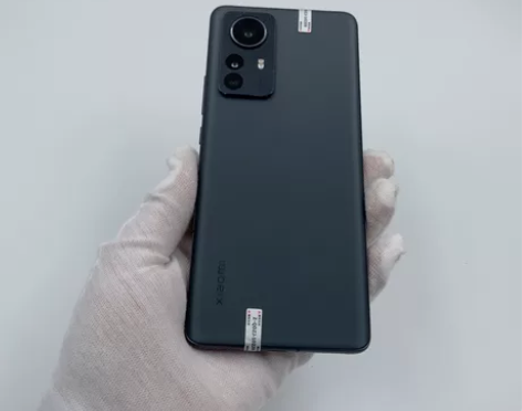 小米12pro 8+128 99新。保...