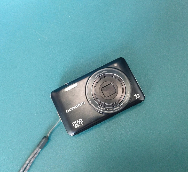 奥林巴斯d710