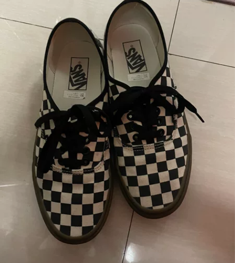 vans 棋盘格 生胶底 专柜购买 怀疑勿...