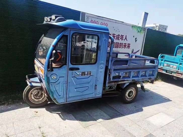 急转一辆鑫玛半封闭电动三轮车,原价6800...