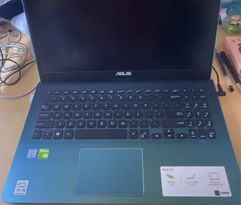 换新电脑了 出一台华硕 Vivobook...