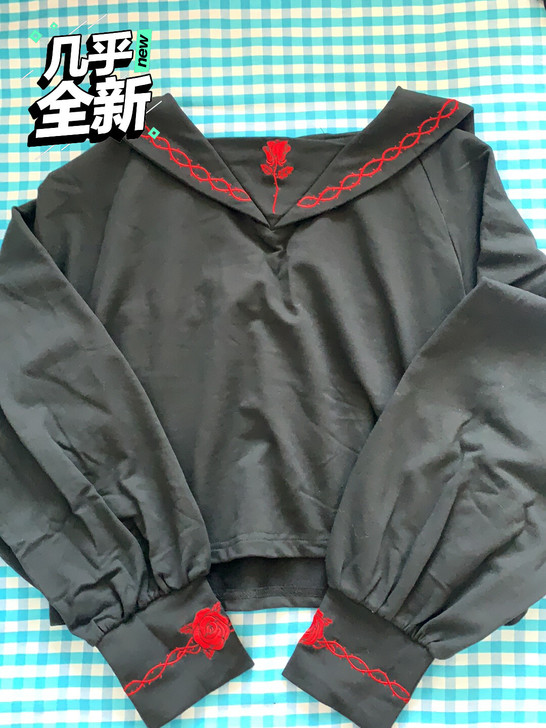 短款卫衣女 潮酷暗黑系朋克风玫瑰刺绣卫衣