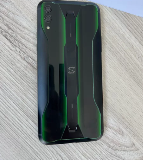 游戏手机黑鲨2pro,12+128G,无修...