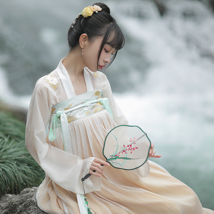 【十三余 小豆蔻儿】[小姜山] 齐胸衫裙系...