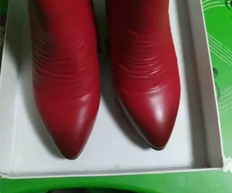 34码女兆头层牛皮专柜正品单鞋全新,货号1...