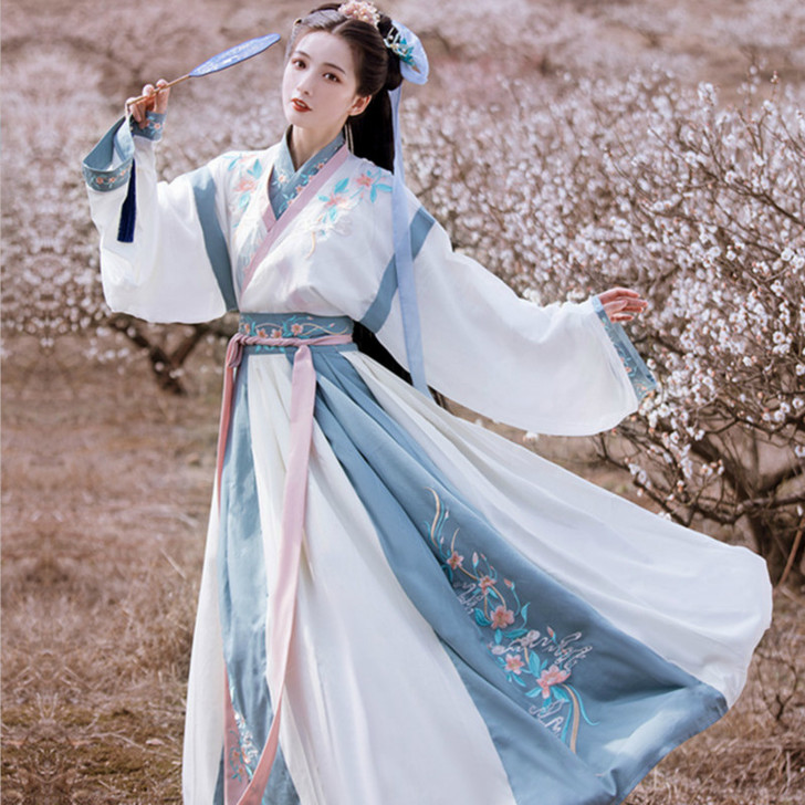 言然 汉服，买大了，仅试穿