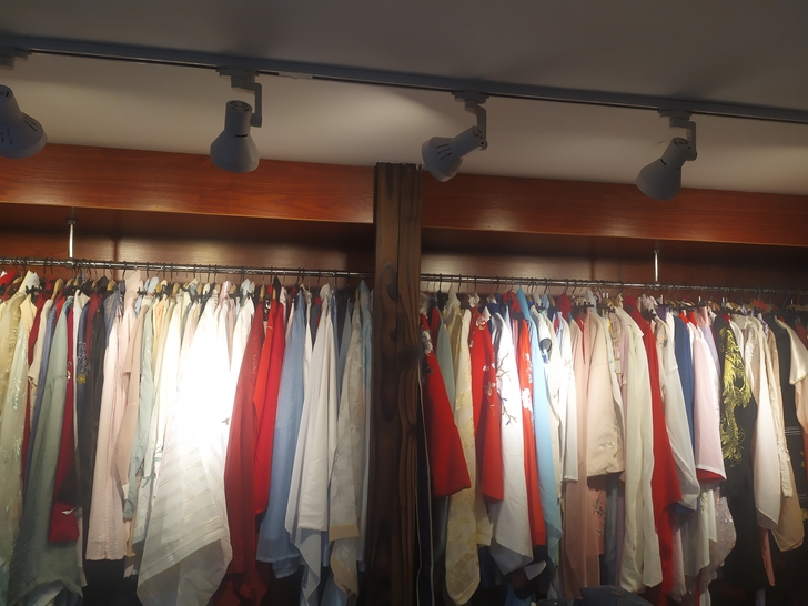 影楼转卖,服装打包。古装汉服
