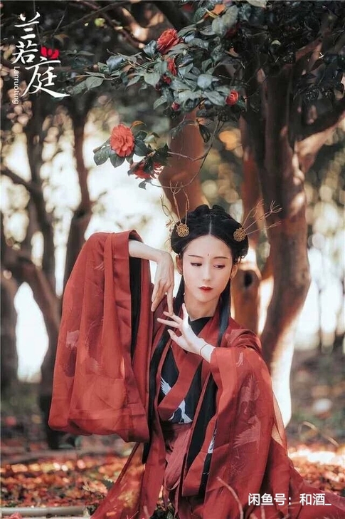 万物科幻（有意常服，斗篷，汉服发饰，旗袍等）