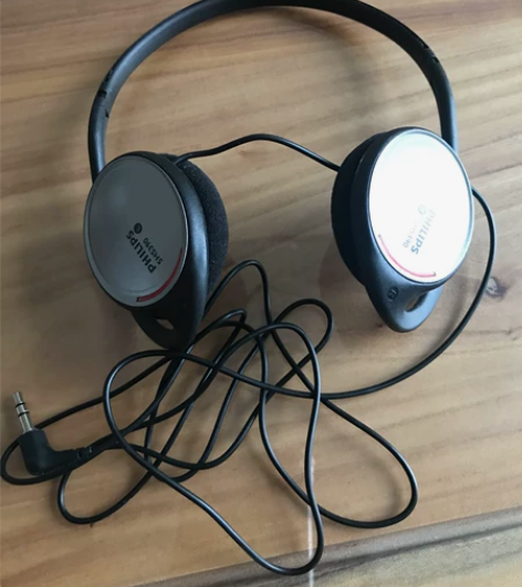 后戴飞利浦耳机 买了一次未用 感兴趣的话点...