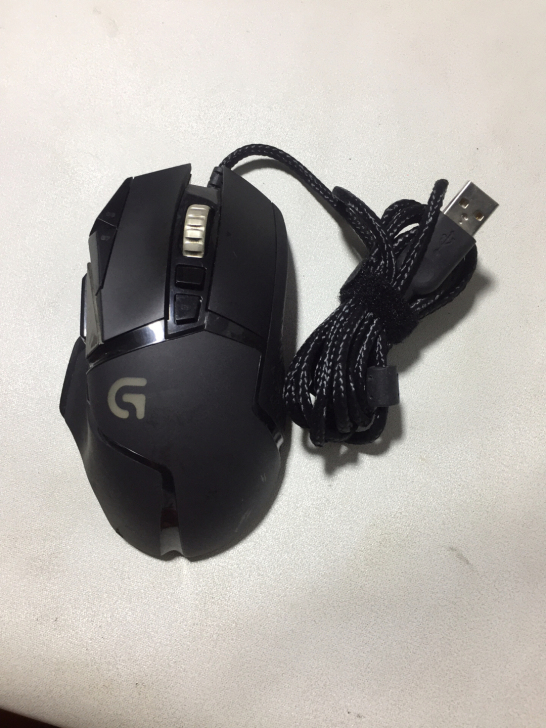 罗技g502hero,需要的人直接带走,没...
