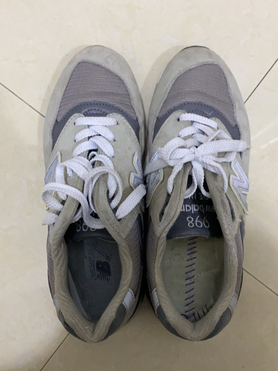 新百伦998 8成新42码