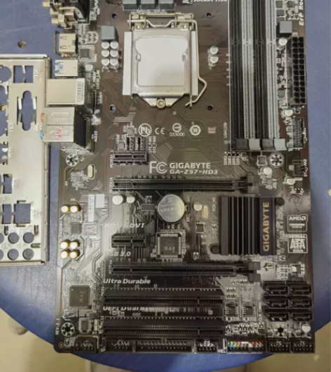 技嘉 GA-Z97-HD3 拆机主板 四插...