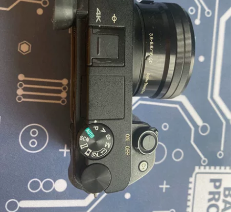 Sony6300微单相机带一个配的套头 大...