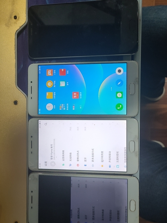 出4个魅族手机，3个note5，一个mx6...