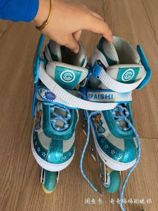 给弟弟买的滑轮，穿了三次##amp；hel...
