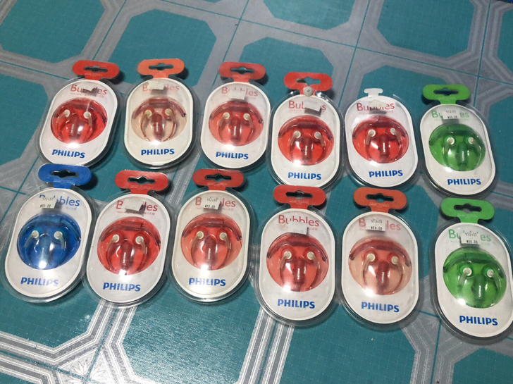 飞利浦全新库存耳机   正品