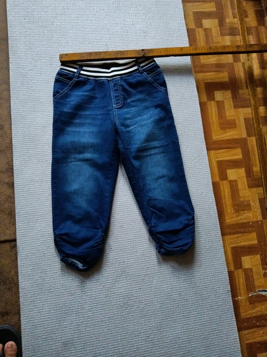 女生七分弹力牛仔裤，老婆长胖了，穿不了。1...