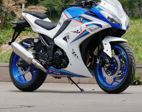 国威小忍者200CC，400CC。正规手续...