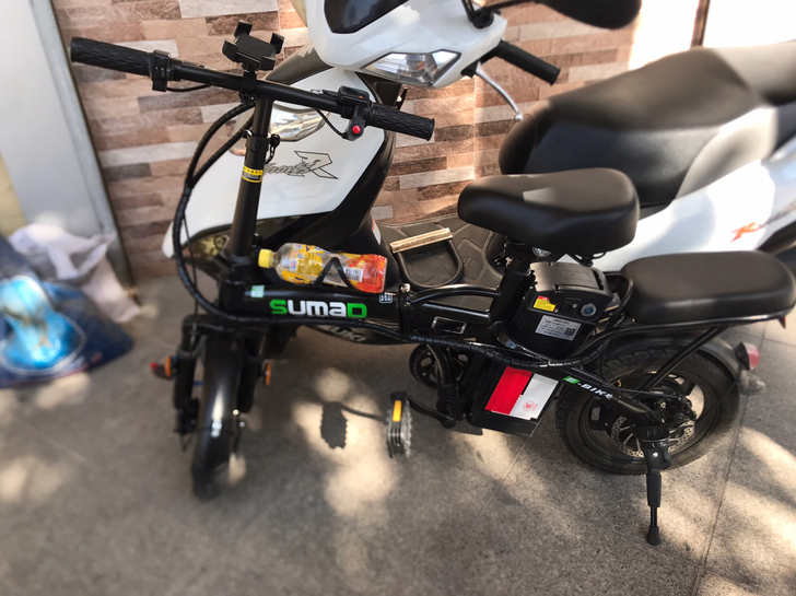 闲置折叠电动车,适合做代驾,证件齐全买回来...