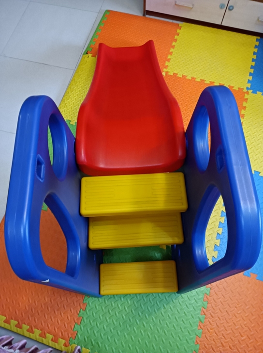 闲置幼儿滑滑梯,环保塑料材质,无气味,红黄...