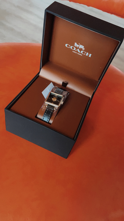 coach蔻驰小方表正品,假一赔十