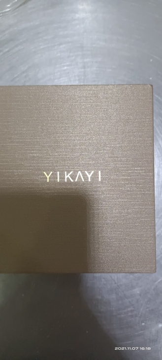 手表全新未拆封,买回来没有戴。意卡伊手表。