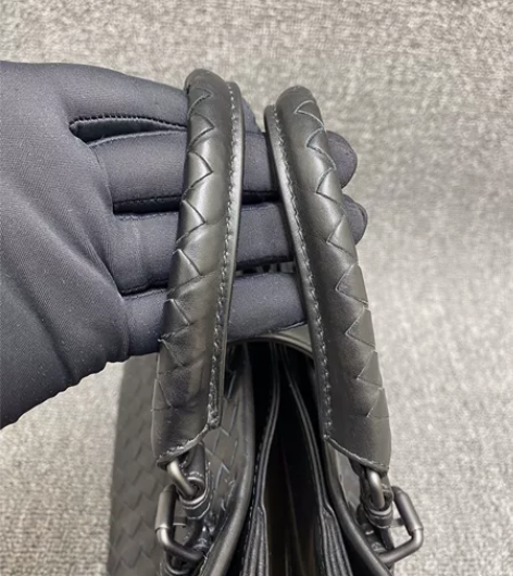 准新宝缇嘉BV经典黑色全编织牛皮罗马系列小...