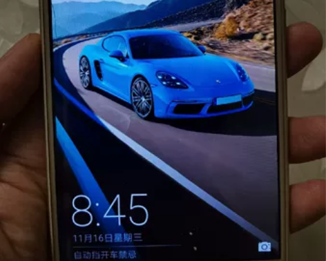 华为手机,所见即所得,外屏自行更换过,贴合...