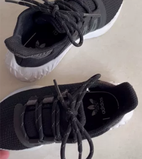阿迪达斯的儿童运动鞋 29码 11K 九成...