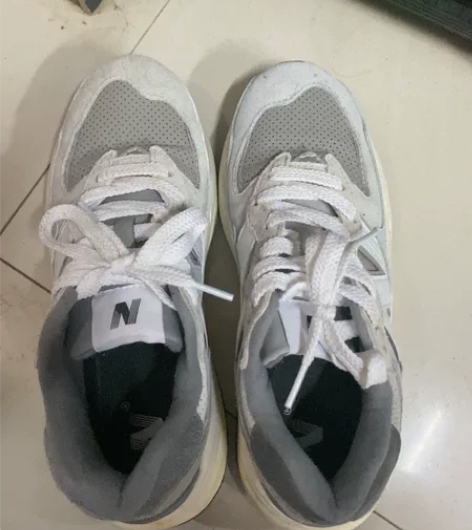 正品新百伦 99新没穿过 感兴趣的话点“我...
