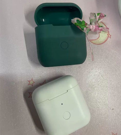 QCY耳机 右耳加耳机舱 35 感兴趣的话...