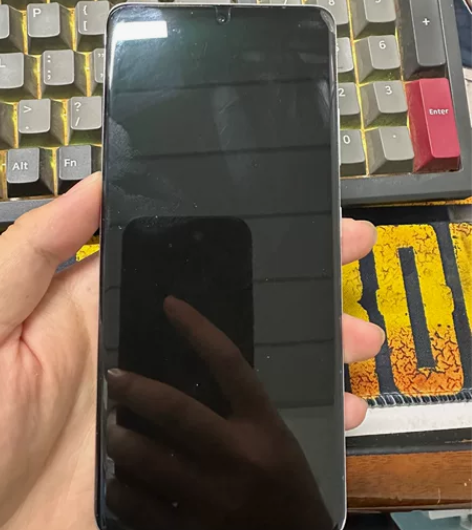 去年11入手的三星s21u12+256银色...
