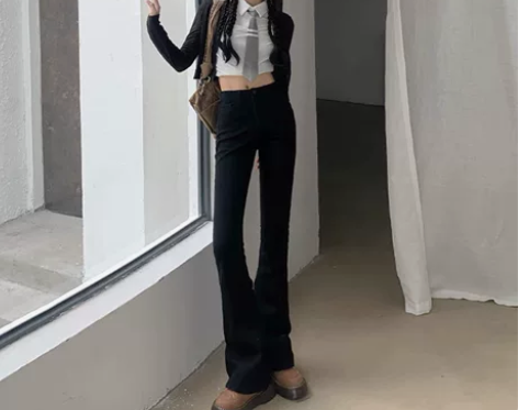 【博主闲置】弄格黑色高腰显瘦牛仔裤女202...