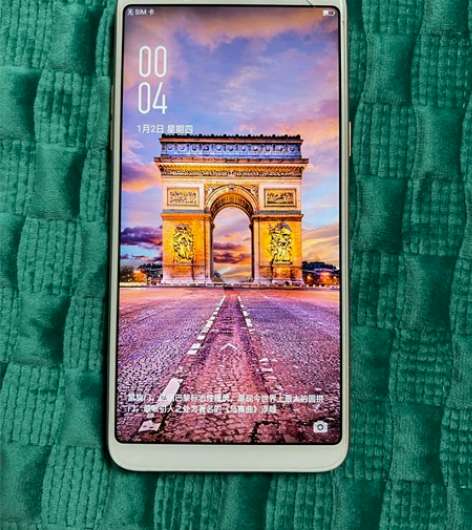 OPPO A73,妈妈用过的旧手机,左上角...