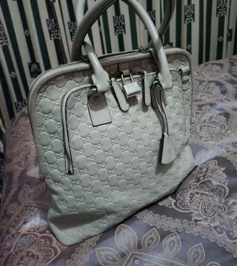 古驰 GUCCI 女士手提包,绵羊皮精制而...