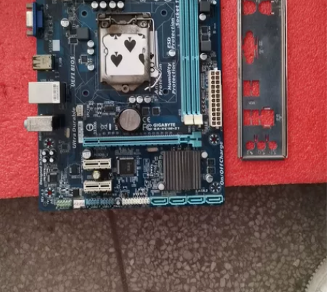 技嘉GA-H61M-S1主板     带挡...