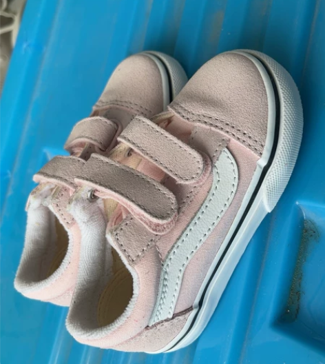 VANS范斯 产品:Vans童鞋 来源:员...