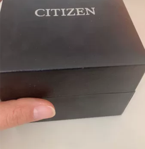 手表太多，带不过来，诚心出售！ 感兴趣的话...