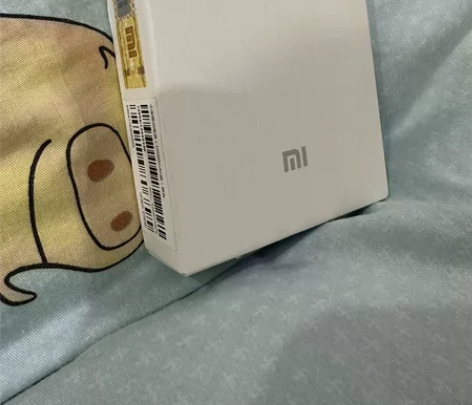 小米移动电源10000Ah便携小巧款全新,...