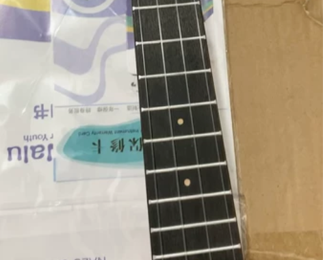 Tom品牌尤克里里 全新 下午又卖了三把马...