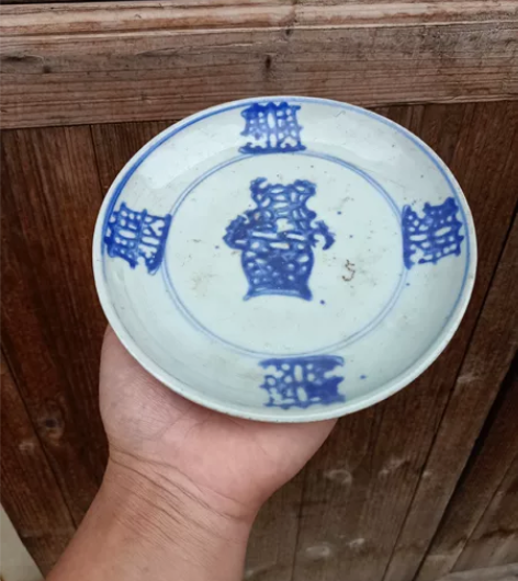 清代福建德化窑青花寿字花篮盘，完整无缺，包...